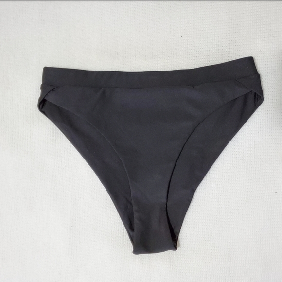 ❌SOLD❌Black Swim Set - Picture 6 of 7